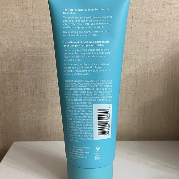 Tula The Cult Classic Purifying Face Cleanser - Picture 2 of 3